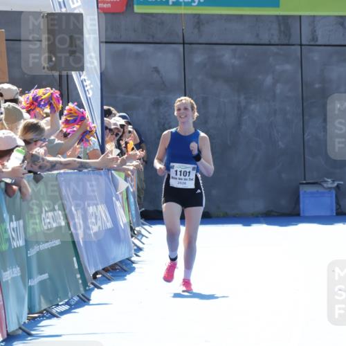 09.08.2026 - GEWOBA Citytriathlon Bremen Yannick Fuchs http://msf.ph/oto/9936018 09.08.2026 15:00:15 Ziel  meine-sportfotos.de