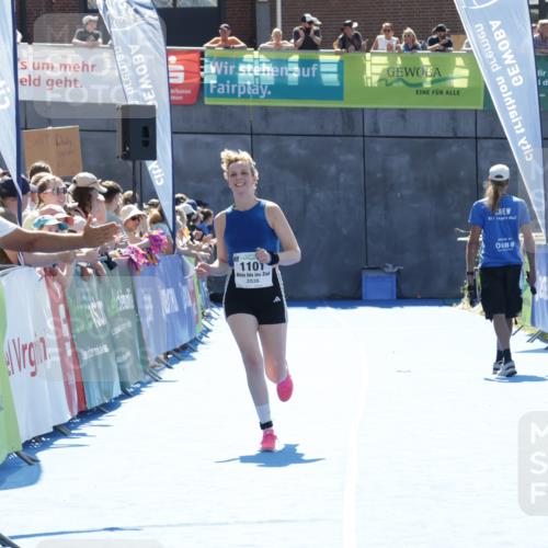 09.08.2026 - GEWOBA Citytriathlon Bremen Yannick Fuchs http://msf.ph/oto/9936023 09.08.2026 15:00:18 Ziel 1101 meine-sportfotos.de