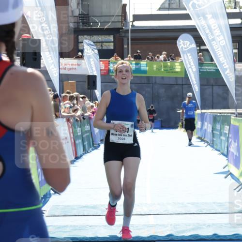 09.08.2026 - GEWOBA Citytriathlon Bremen Yannick Fuchs http://msf.ph/oto/9936026 09.08.2026 15:00:22 Ziel 1101 meine-sportfotos.de