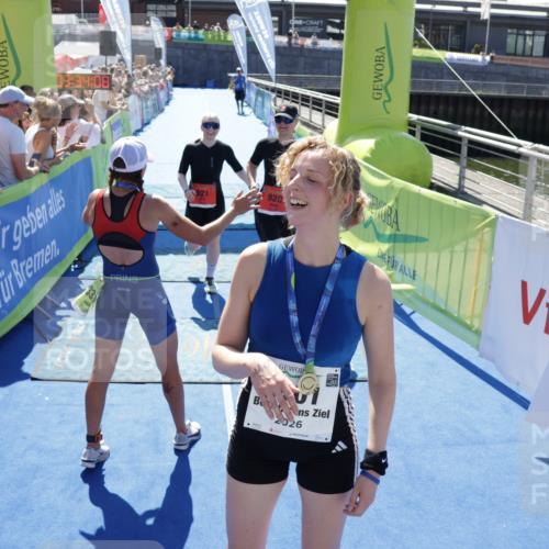 09.08.2026 - GEWOBA Citytriathlon Bremen Yannick Fuchs http://msf.ph/oto/9936039 09.08.2026 15:00:31 Ziel 920, 921 meine-sportfotos.de