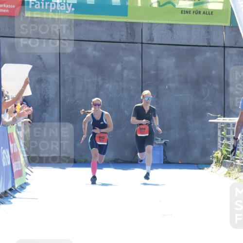 09.08.2026 - GEWOBA Citytriathlon Bremen Yannick Fuchs http://msf.ph/oto/9936059 09.08.2026 15:01:05 Ziel 16 meine-sportfotos.de