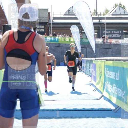09.08.2026 - GEWOBA Citytriathlon Bremen Yannick Fuchs http://msf.ph/oto/9936070 09.08.2026 15:01:10 Ziel 909, 948 meine-sportfotos.de
