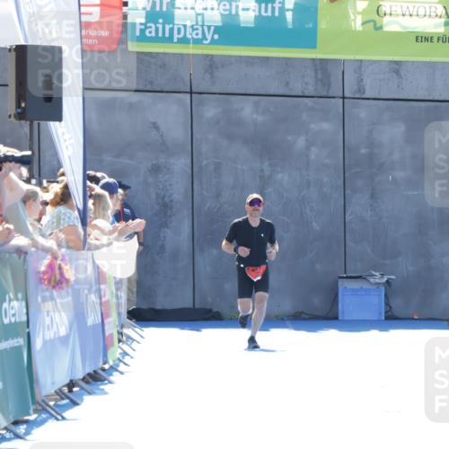 09.08.2026 - GEWOBA Citytriathlon Bremen Yannick Fuchs http://msf.ph/oto/9936089 09.08.2026 15:01:37 Ziel  meine-sportfotos.de
