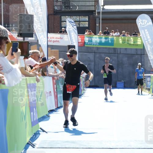09.08.2026 - GEWOBA Citytriathlon Bremen Yannick Fuchs http://msf.ph/oto/9936096 09.08.2026 15:01:50 Ziel 185 meine-sportfotos.de
