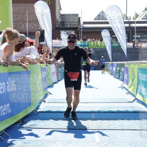 09.08.2026 - GEWOBA Citytriathlon Bremen Yannick Fuchs http://msf.ph/oto/9936101 09.08.2026 15:01:53 Ziel 185 meine-sportfotos.de