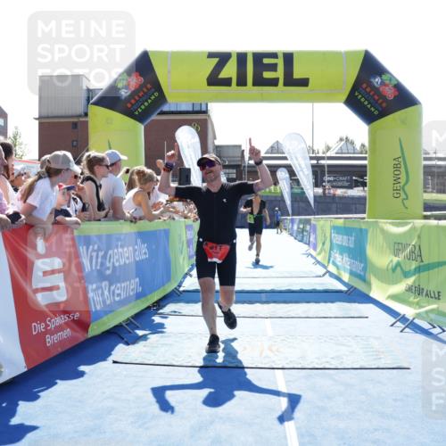 09.08.2026 - GEWOBA Citytriathlon Bremen Yannick Fuchs http://msf.ph/oto/9936103 09.08.2026 15:01:54 Ziel 185 meine-sportfotos.de