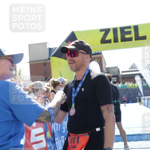 09.08.2026 - GEWOBA Citytriathlon Bremen Yannick Fuchs http://msf.ph/oto/9936108 09.08.2026 15:01:58 Ziel 185 meine-sportfotos.de