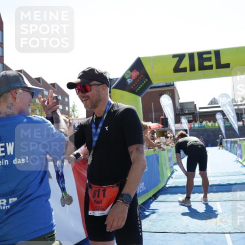 09.08.2026 - GEWOBA Citytriathlon Bremen Yannick Fuchs http://msf.ph/oto/9936112 09.08.2026 15:01:59 Ziel 185 meine-sportfotos.de
