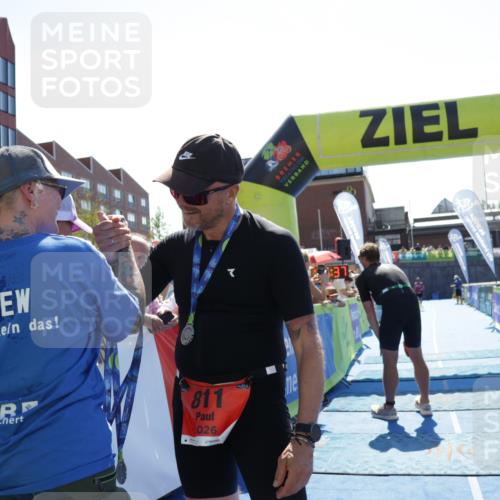 09.08.2026 - GEWOBA Citytriathlon Bremen Yannick Fuchs http://msf.ph/oto/9936113 09.08.2026 15:02:00 Ziel 185 meine-sportfotos.de