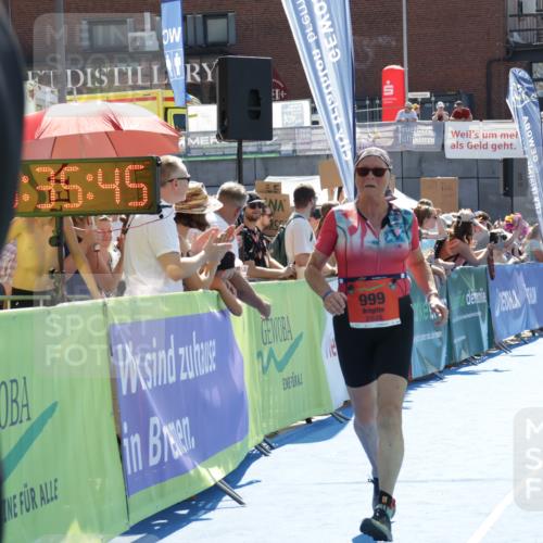 09.08.2026 - GEWOBA Citytriathlon Bremen Yannick Fuchs http://msf.ph/oto/9936114 09.08.2026 15:02:08 Ziel 200, 999 meine-sportfotos.de