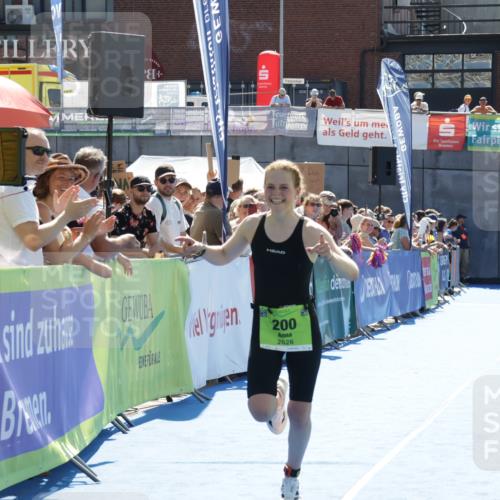 09.08.2026 - GEWOBA Citytriathlon Bremen Yannick Fuchs http://msf.ph/oto/9936121 09.08.2026 15:02:12 Ziel 200, 999 meine-sportfotos.de