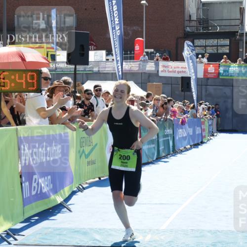 09.08.2026 - GEWOBA Citytriathlon Bremen Yannick Fuchs http://msf.ph/oto/9936123 09.08.2026 15:02:12 Ziel 200, 999 meine-sportfotos.de