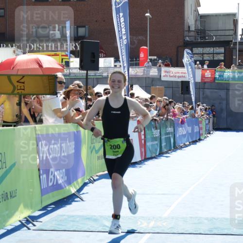 09.08.2026 - GEWOBA Citytriathlon Bremen Yannick Fuchs http://msf.ph/oto/9936124 09.08.2026 15:02:12 Ziel 200, 999 meine-sportfotos.de