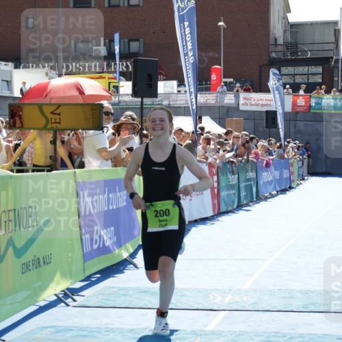09.08.2026 - GEWOBA Citytriathlon Bremen Yannick Fuchs http://msf.ph/oto/9936125 09.08.2026 15:02:13 Ziel 200, 999 meine-sportfotos.de