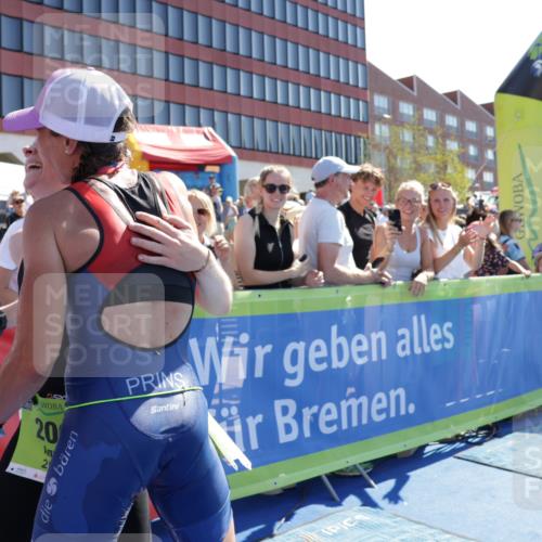 09.08.2026 - GEWOBA Citytriathlon Bremen Yannick Fuchs http://msf.ph/oto/9936133 09.08.2026 15:02:14 Ziel 200 meine-sportfotos.de