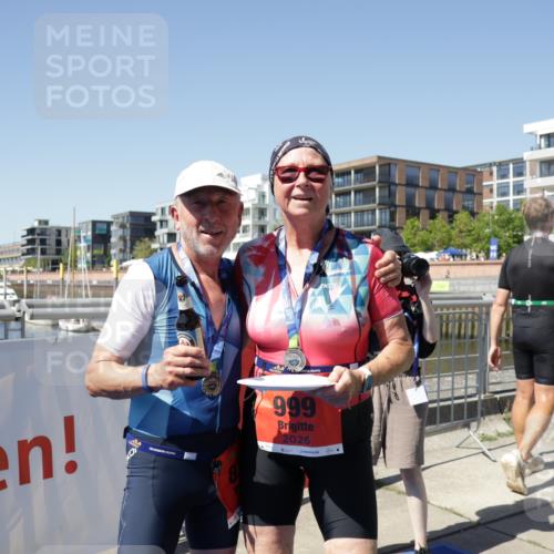 09.08.2026 - GEWOBA Citytriathlon Bremen Yannick Fuchs http://msf.ph/oto/9936136 09.08.2026 15:02:24 Ziel  meine-sportfotos.de