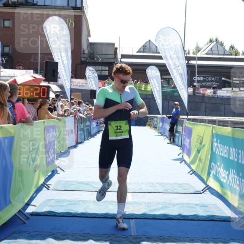09.08.2026 - GEWOBA Citytriathlon Bremen Yannick Fuchs http://msf.ph/oto/9936171 09.08.2026 15:02:43 Ziel 32 meine-sportfotos.de