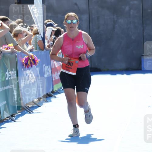 09.08.2026 - GEWOBA Citytriathlon Bremen Yannick Fuchs http://msf.ph/oto/9936176 09.08.2026 15:02:47 Ziel 32, 990 meine-sportfotos.de