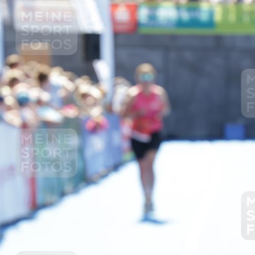 09.08.2026 - GEWOBA Citytriathlon Bremen Yannick Fuchs http://msf.ph/oto/9936177 09.08.2026 15:02:47 Ziel 32, 990 meine-sportfotos.de