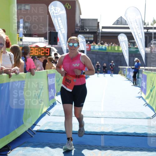 09.08.2026 - GEWOBA Citytriathlon Bremen Yannick Fuchs http://msf.ph/oto/9936182 09.08.2026 15:02:52 Ziel 990 meine-sportfotos.de