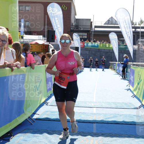 09.08.2026 - GEWOBA Citytriathlon Bremen Yannick Fuchs http://msf.ph/oto/9936183 09.08.2026 15:02:52 Ziel 990 meine-sportfotos.de