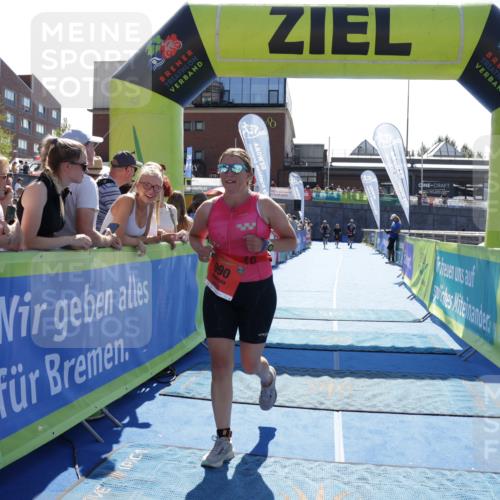 09.08.2026 - GEWOBA Citytriathlon Bremen Yannick Fuchs http://msf.ph/oto/9936184 09.08.2026 15:02:52 Ziel 990 meine-sportfotos.de