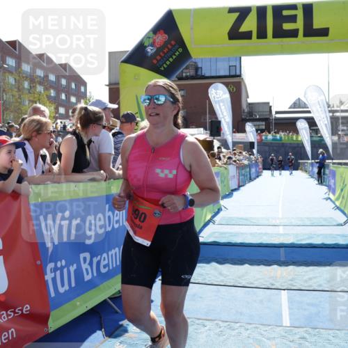 09.08.2026 - GEWOBA Citytriathlon Bremen Yannick Fuchs http://msf.ph/oto/9936187 09.08.2026 15:02:53 Ziel 990 meine-sportfotos.de
