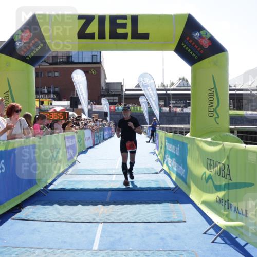 09.08.2026 - GEWOBA Citytriathlon Bremen Yannick Fuchs http://msf.ph/oto/9936220 09.08.2026 15:03:14 Ziel 867 meine-sportfotos.de