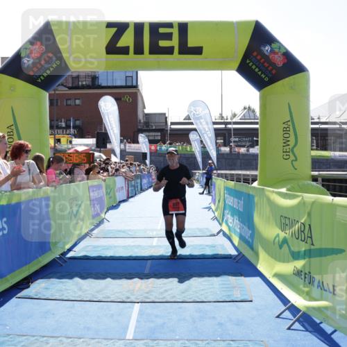 09.08.2026 - GEWOBA Citytriathlon Bremen Yannick Fuchs http://msf.ph/oto/9936221 09.08.2026 15:03:14 Ziel 867 meine-sportfotos.de