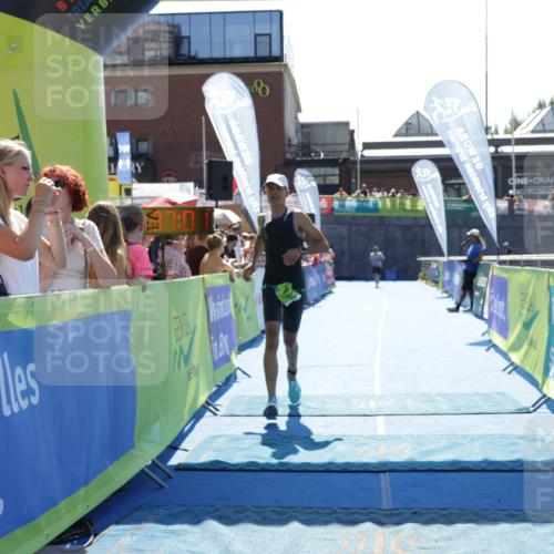 09.08.2026 - GEWOBA Citytriathlon Bremen Yannick Fuchs http://msf.ph/oto/9936233 09.08.2026 15:03:24 Ziel 433 meine-sportfotos.de