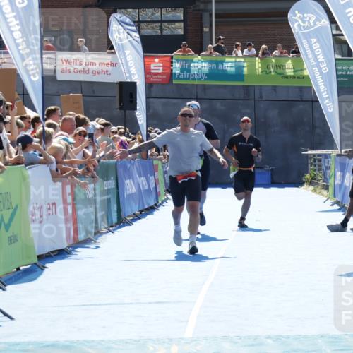 09.08.2026 - GEWOBA Citytriathlon Bremen Yannick Fuchs http://msf.ph/oto/9936247 09.08.2026 15:03:33 Ziel 112, 189, 724 meine-sportfotos.de