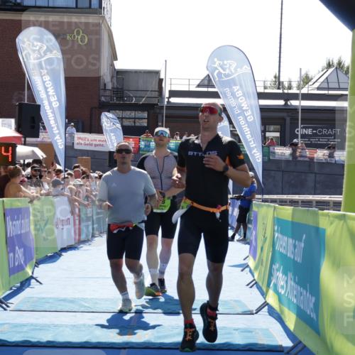 09.08.2026 - GEWOBA Citytriathlon Bremen Yannick Fuchs http://msf.ph/oto/9936253 09.08.2026 15:03:37 Ziel 112, 189, 724 meine-sportfotos.de