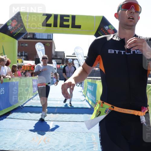 09.08.2026 - GEWOBA Citytriathlon Bremen Yannick Fuchs http://msf.ph/oto/9936261 09.08.2026 15:03:39 Ziel 112, 189, 724 meine-sportfotos.de