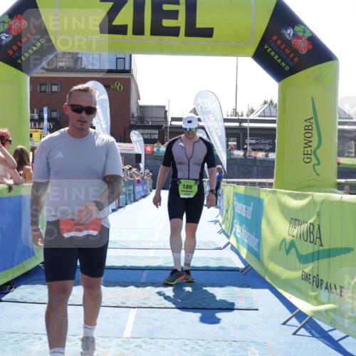 09.08.2026 - GEWOBA Citytriathlon Bremen Yannick Fuchs http://msf.ph/oto/9936263 09.08.2026 15:03:40 Ziel 112, 189, 724 meine-sportfotos.de