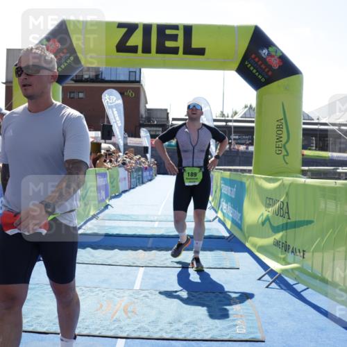 09.08.2026 - GEWOBA Citytriathlon Bremen Yannick Fuchs http://msf.ph/oto/9936264 09.08.2026 15:03:41 Ziel 112, 189, 724 meine-sportfotos.de