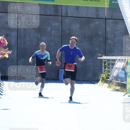 09.08.2026 - GEWOBA Citytriathlon Bremen Yannick Fuchs http://msf.ph/oto/9936268 09.08.2026 15:04:02 Ziel 564 meine-sportfotos.de