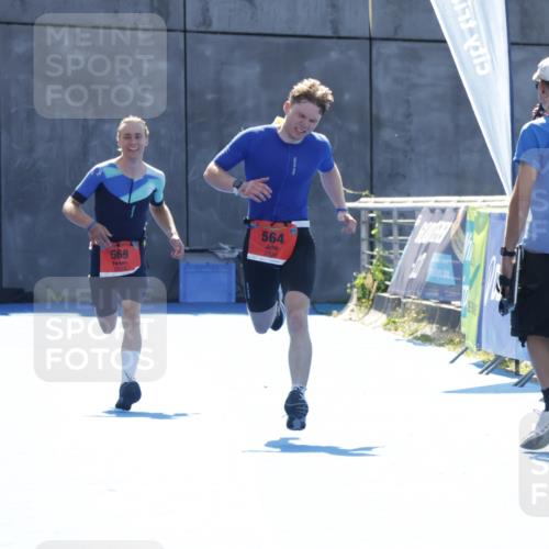 09.08.2026 - GEWOBA Citytriathlon Bremen Yannick Fuchs http://msf.ph/oto/9936271 09.08.2026 15:04:04 Ziel 564 meine-sportfotos.de