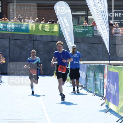 09.08.2026 - GEWOBA Citytriathlon Bremen Yannick Fuchs http://msf.ph/oto/9936274 09.08.2026 15:04:05 Ziel 564 meine-sportfotos.de