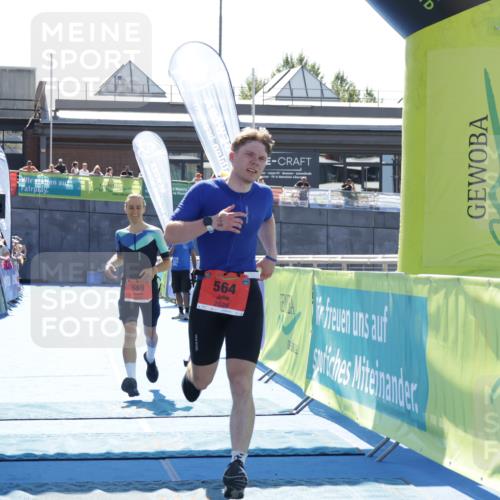 09.08.2026 - GEWOBA Citytriathlon Bremen Yannick Fuchs http://msf.ph/oto/9936282 09.08.2026 15:04:07 Ziel 564 meine-sportfotos.de