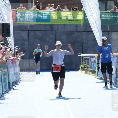 09.08.2026 - GEWOBA Citytriathlon Bremen Yannick Fuchs http://msf.ph/oto/9936297 09.08.2026 15:04:26 Ziel 967 meine-sportfotos.de
