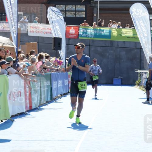 09.08.2026 - GEWOBA Citytriathlon Bremen Yannick Fuchs http://msf.ph/oto/9936340 09.08.2026 15:04:53 Ziel 279, 374 meine-sportfotos.de