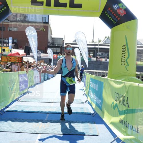 09.08.2026 - GEWOBA Citytriathlon Bremen Yannick Fuchs http://msf.ph/oto/9936361 09.08.2026 15:05:01 Ziel 35, 279 meine-sportfotos.de