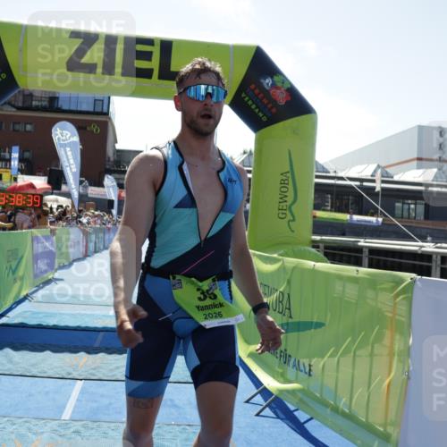 09.08.2026 - GEWOBA Citytriathlon Bremen Yannick Fuchs http://msf.ph/oto/9936365 09.08.2026 15:05:02 Ziel 35, 279 meine-sportfotos.de