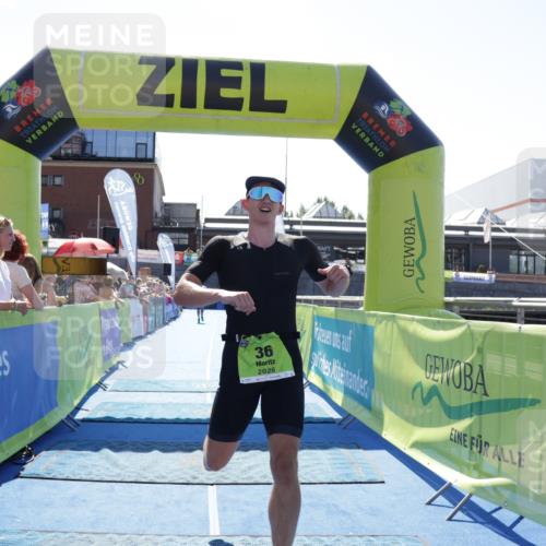 09.08.2026 - GEWOBA Citytriathlon Bremen Yannick Fuchs http://msf.ph/oto/9936393 09.08.2026 15:05:33 Ziel 36 meine-sportfotos.de