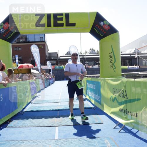 09.08.2026 - GEWOBA Citytriathlon Bremen Yannick Fuchs http://msf.ph/oto/9936401 09.08.2026 15:05:41 Ziel 186 meine-sportfotos.de