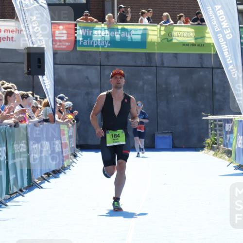 09.08.2026 - GEWOBA Citytriathlon Bremen Yannick Fuchs http://msf.ph/oto/9936405 09.08.2026 15:05:50 Ziel 184 meine-sportfotos.de