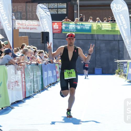 09.08.2026 - GEWOBA Citytriathlon Bremen Yannick Fuchs http://msf.ph/oto/9936407 09.08.2026 15:05:52 Ziel 184 meine-sportfotos.de