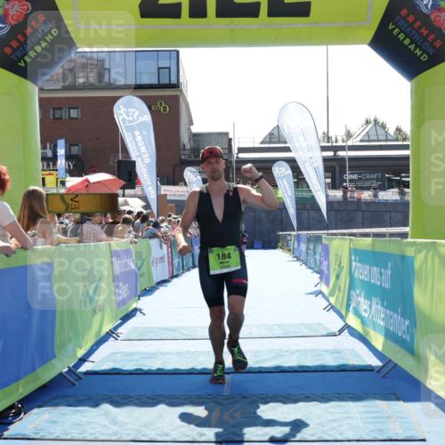 09.08.2026 - GEWOBA Citytriathlon Bremen Yannick Fuchs http://msf.ph/oto/9936413 09.08.2026 15:05:54 Ziel 184 meine-sportfotos.de