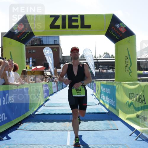 09.08.2026 - GEWOBA Citytriathlon Bremen Yannick Fuchs http://msf.ph/oto/9936416 09.08.2026 15:05:54 Ziel 184 meine-sportfotos.de