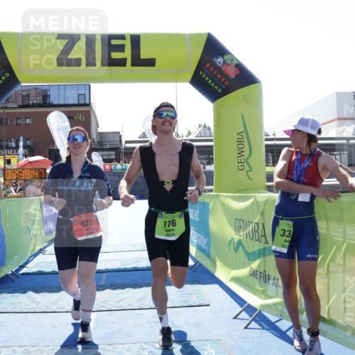 09.08.2026 - GEWOBA Citytriathlon Bremen Yannick Fuchs http://msf.ph/oto/9936432 09.08.2026 15:06:09 Ziel 176, 927 meine-sportfotos.de